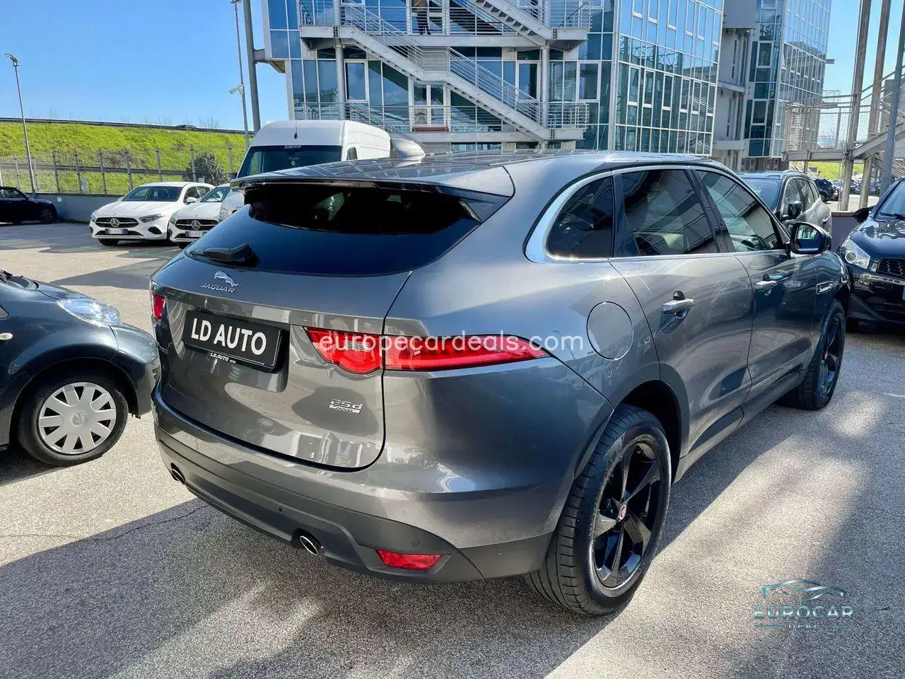 Jaguar F-Pace