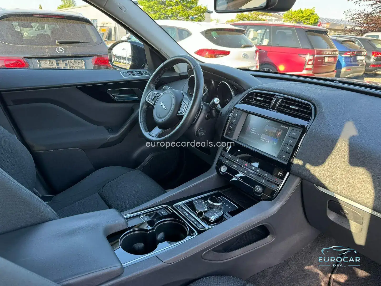 Jaguar F-Pace