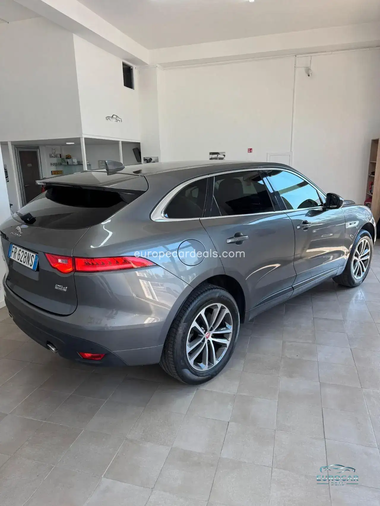 Jaguar F-Pace