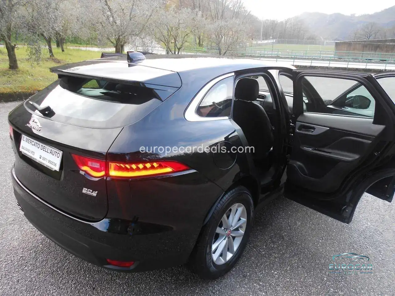 Jaguar F-Pace