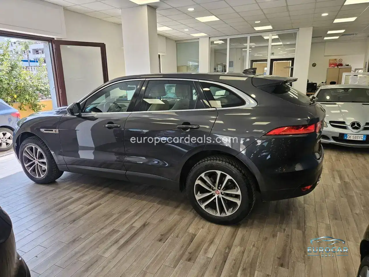 Jaguar F-Pace