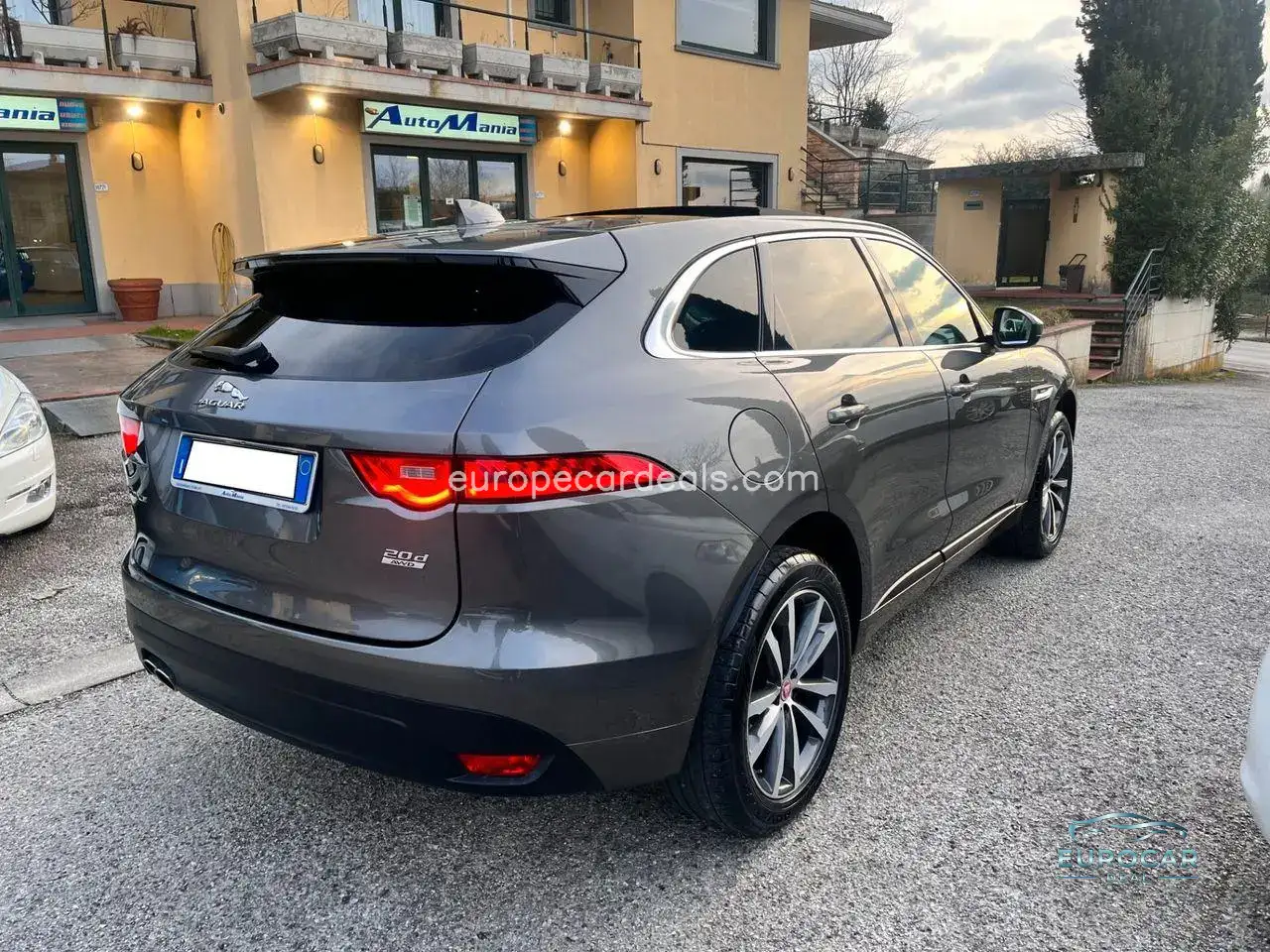 Jaguar F-Pace