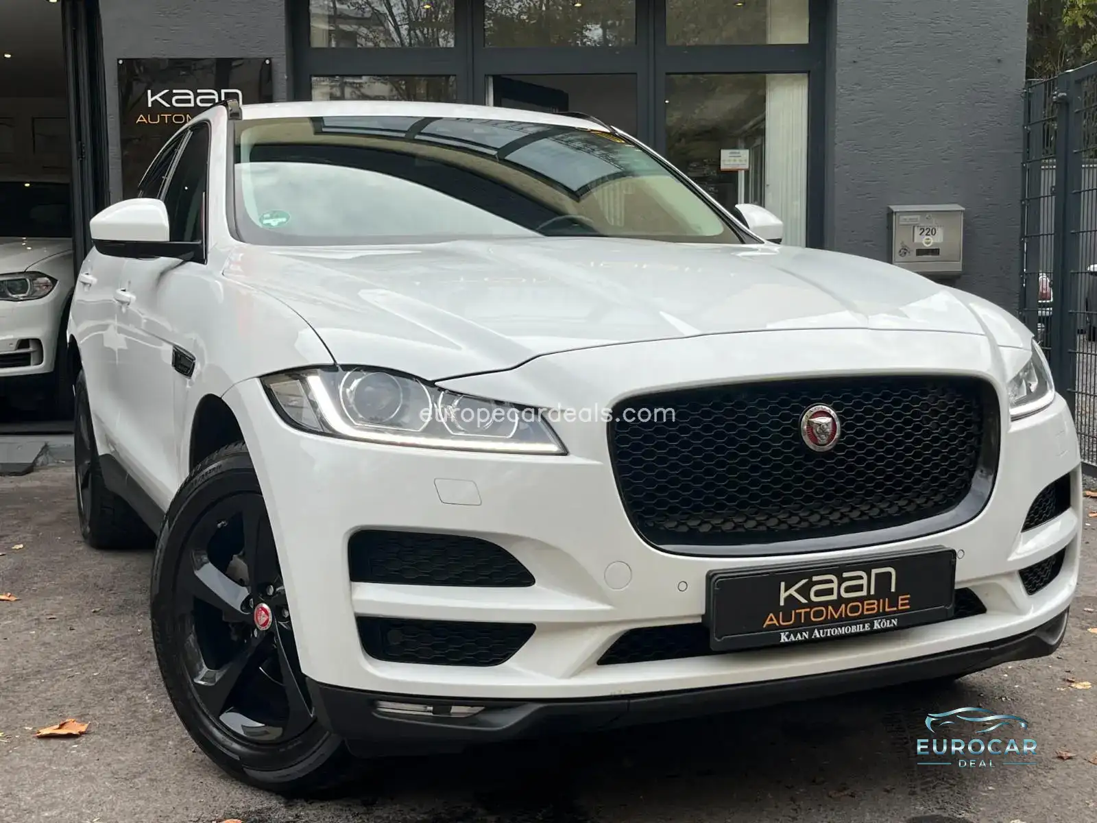 Jaguar F-Pace