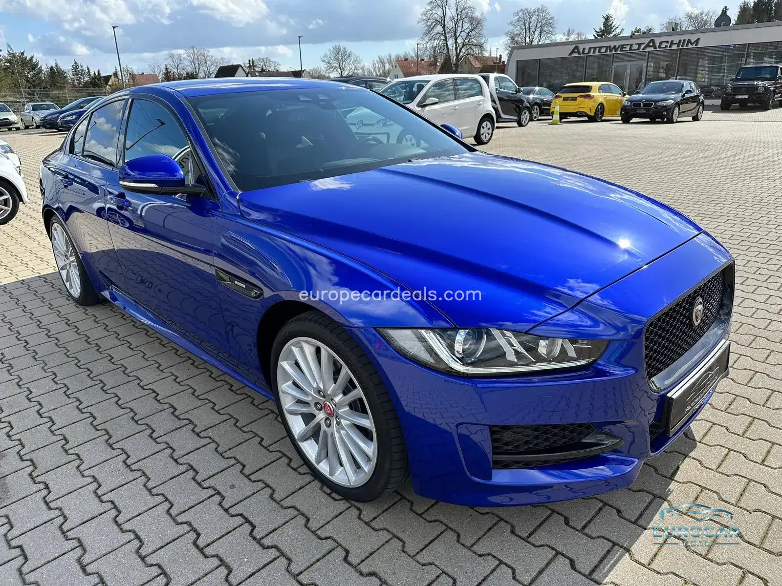 Jaguar XE
