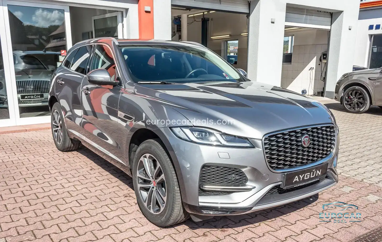 Jaguar F-Pace