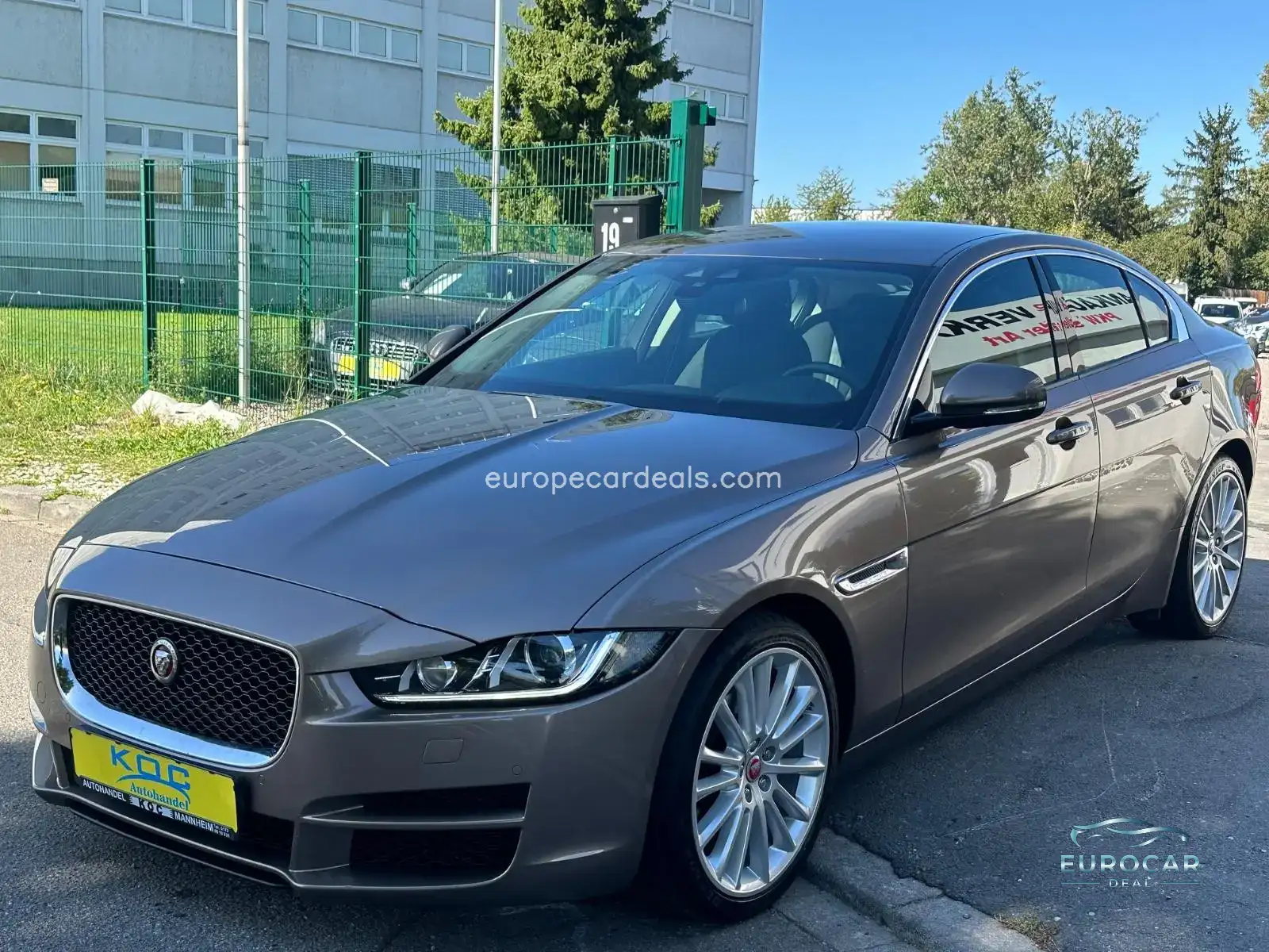 Jaguar XE