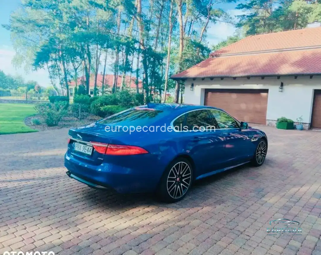 Jaguar XF