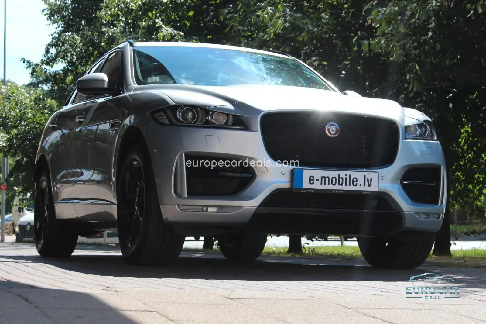 Jaguar F-Pace