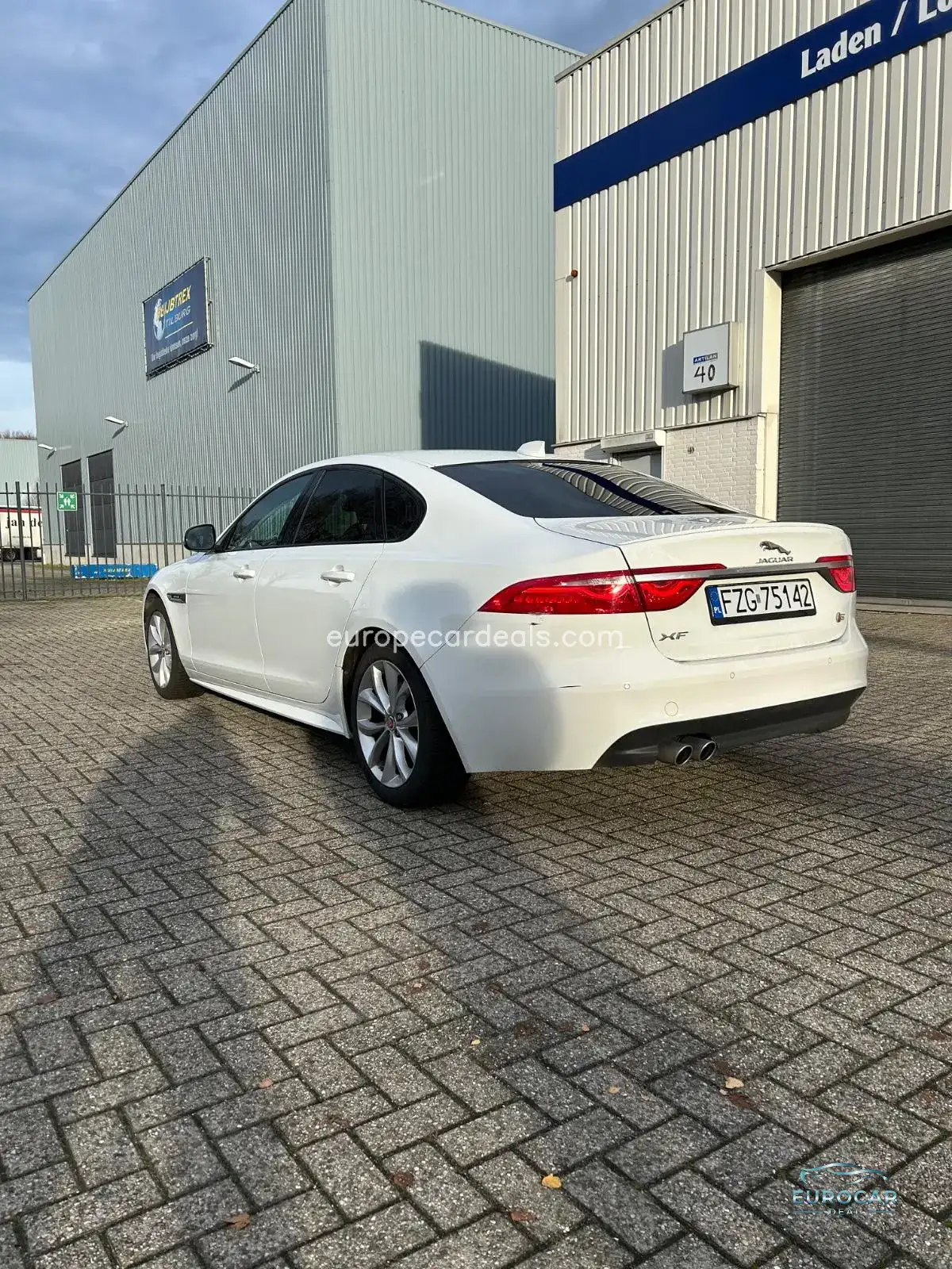 Jaguar XF
