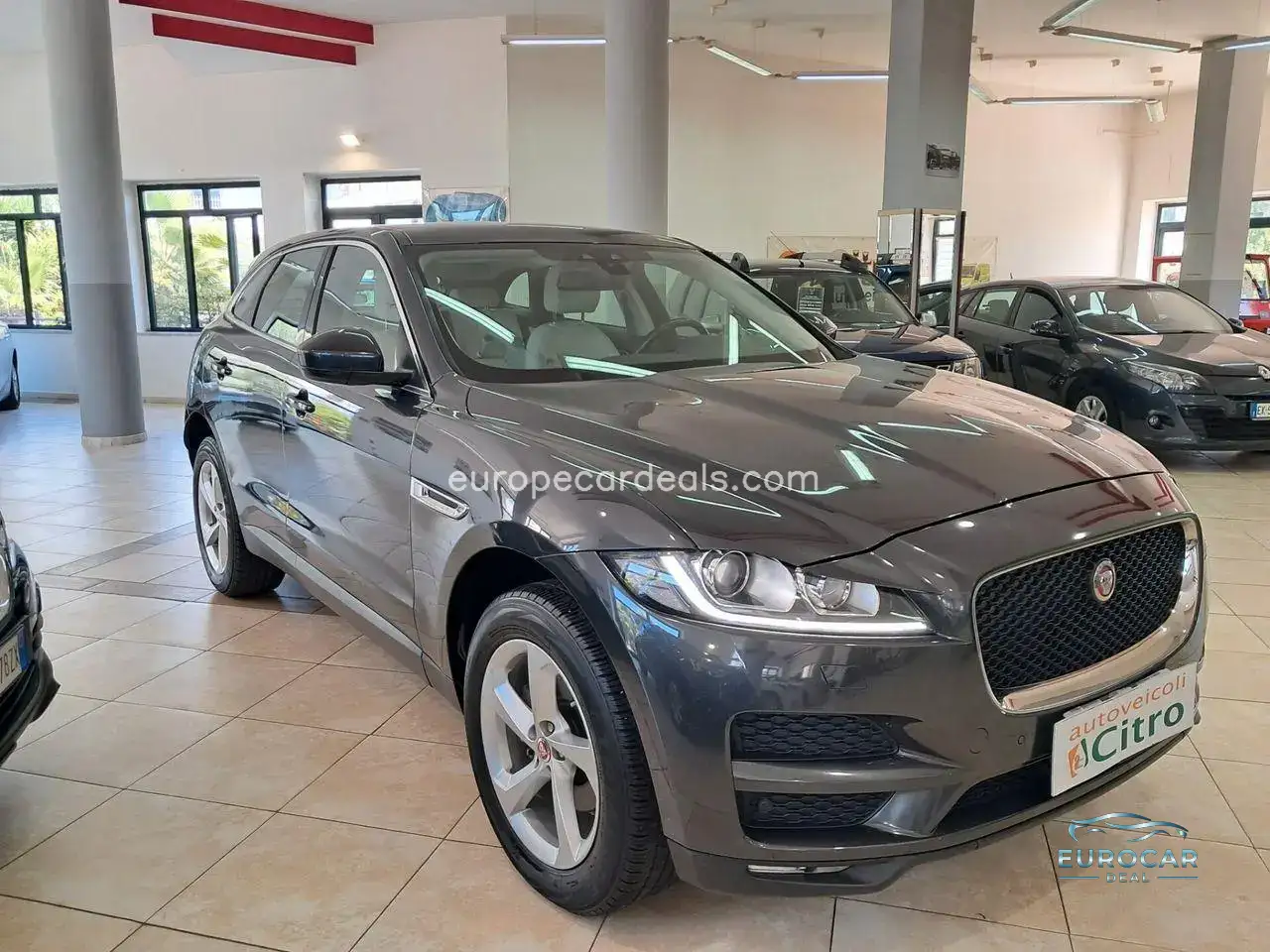 Jaguar F-Pace