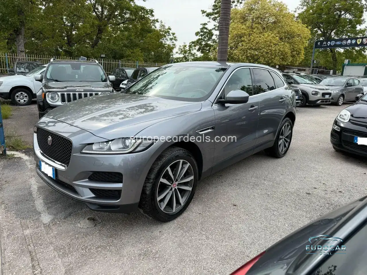 Jaguar F-Pace