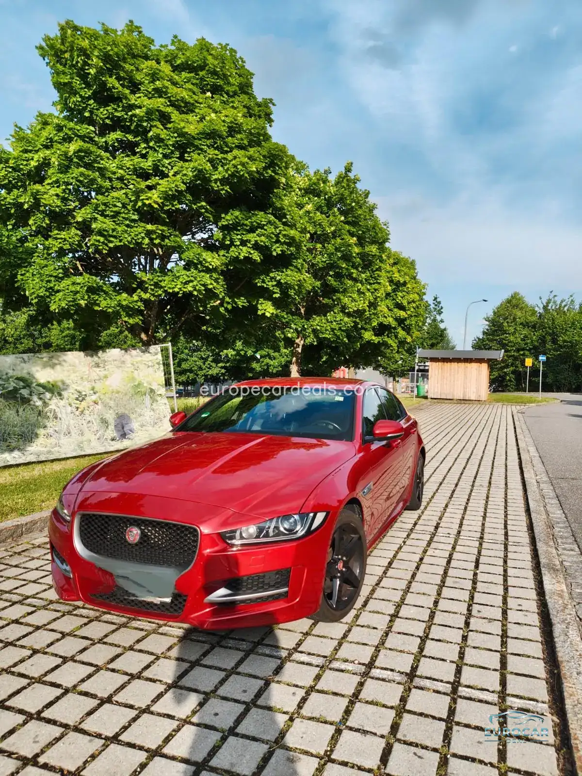 Jaguar XE