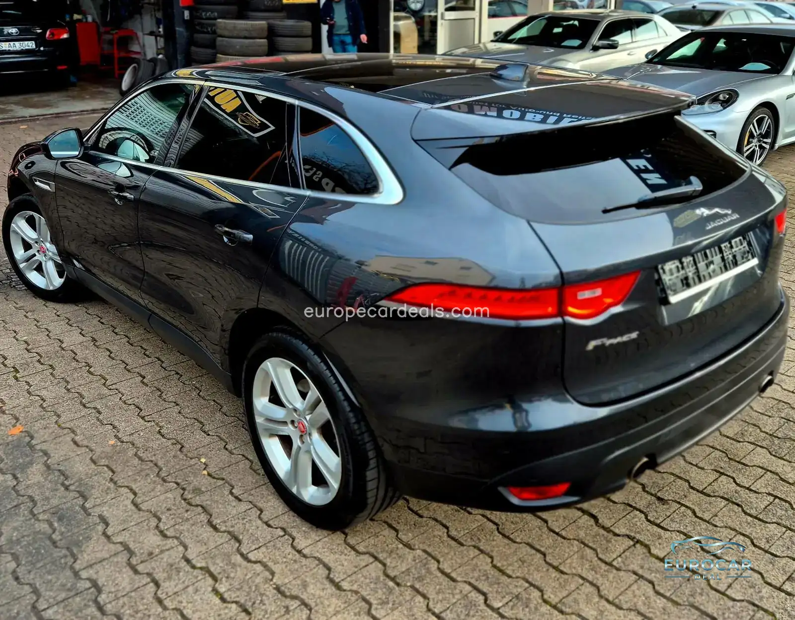 Jaguar F-Pace