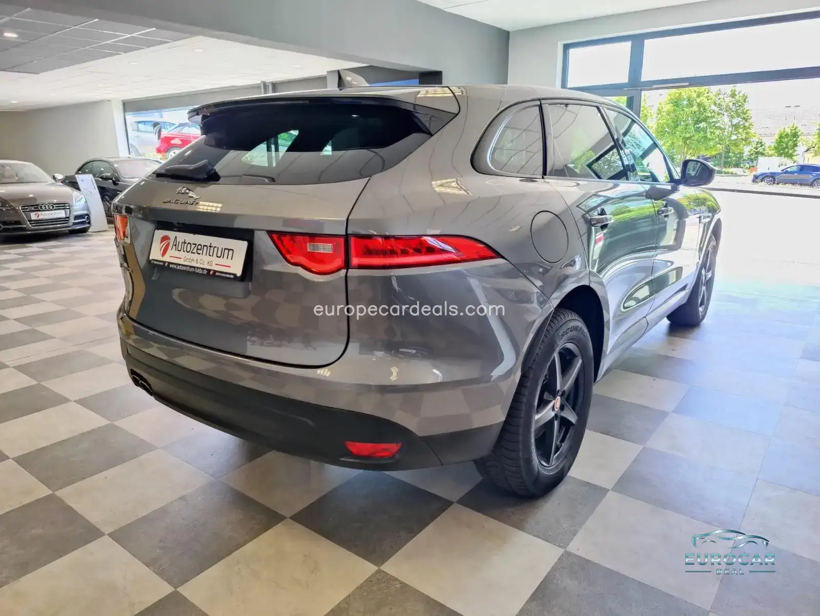 Jaguar F-Pace