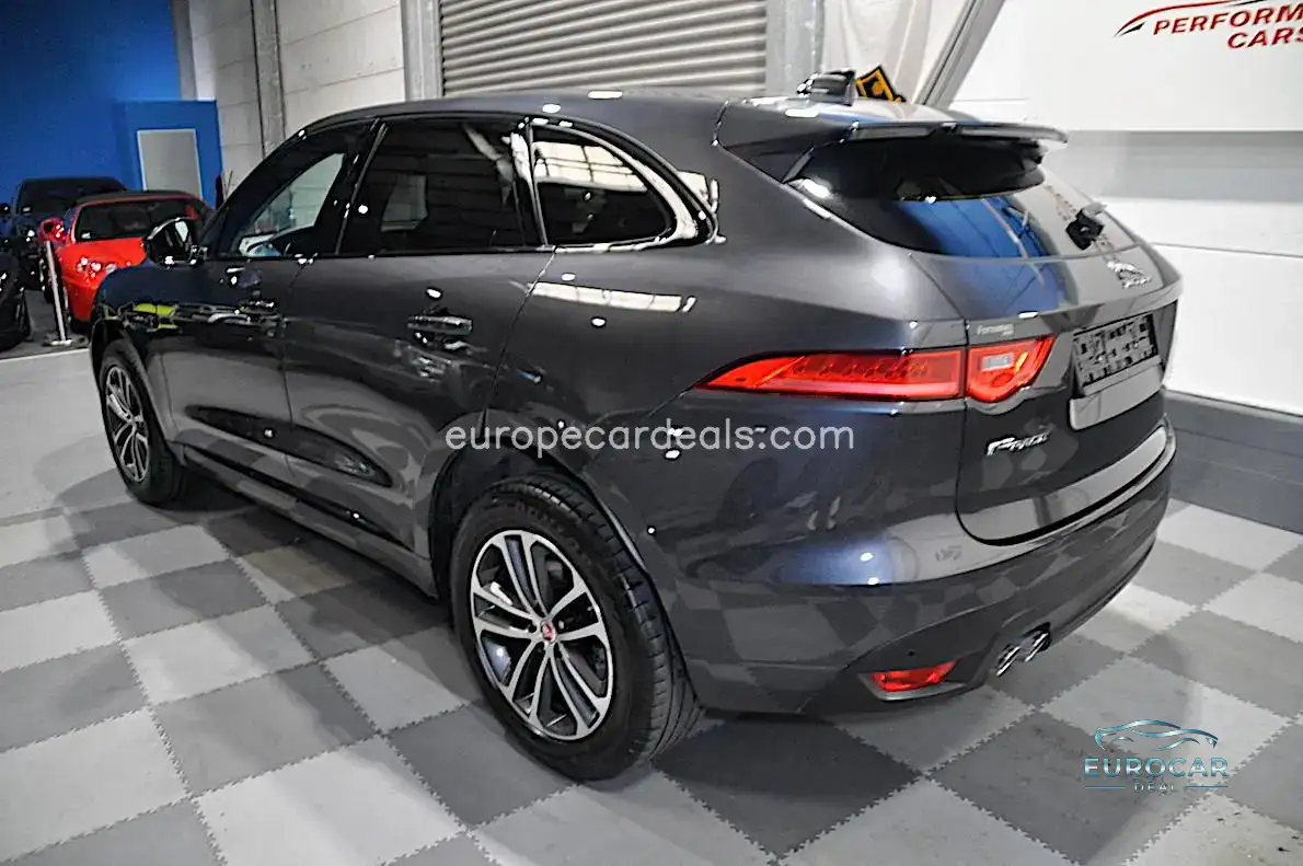Jaguar F-Pace