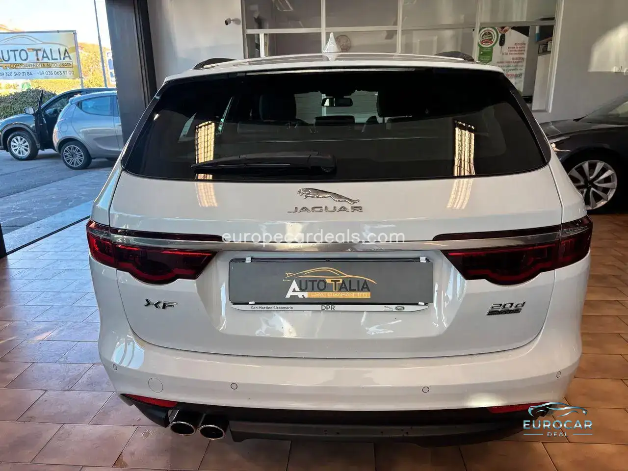 Jaguar XF