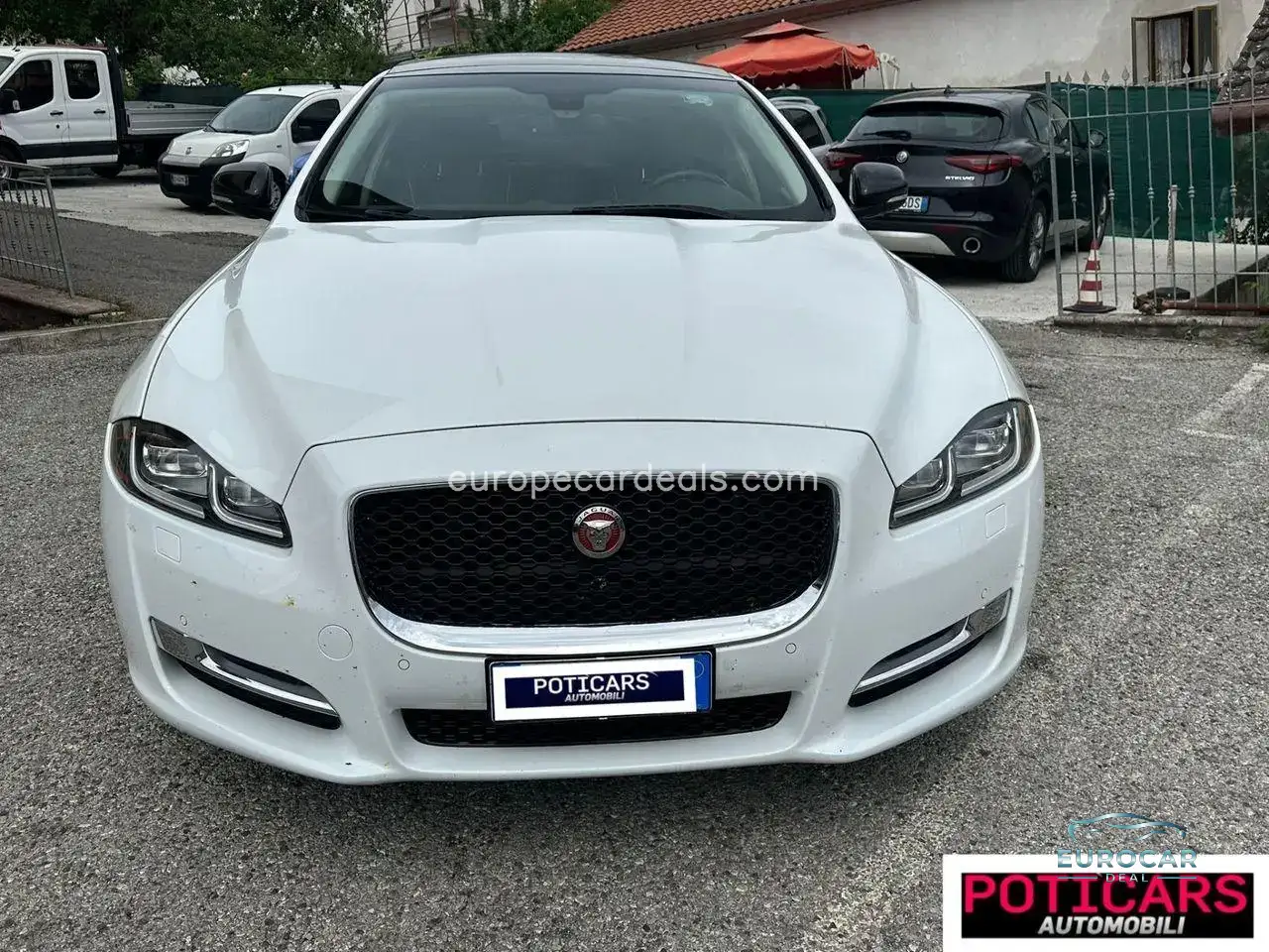 Jaguar XJ