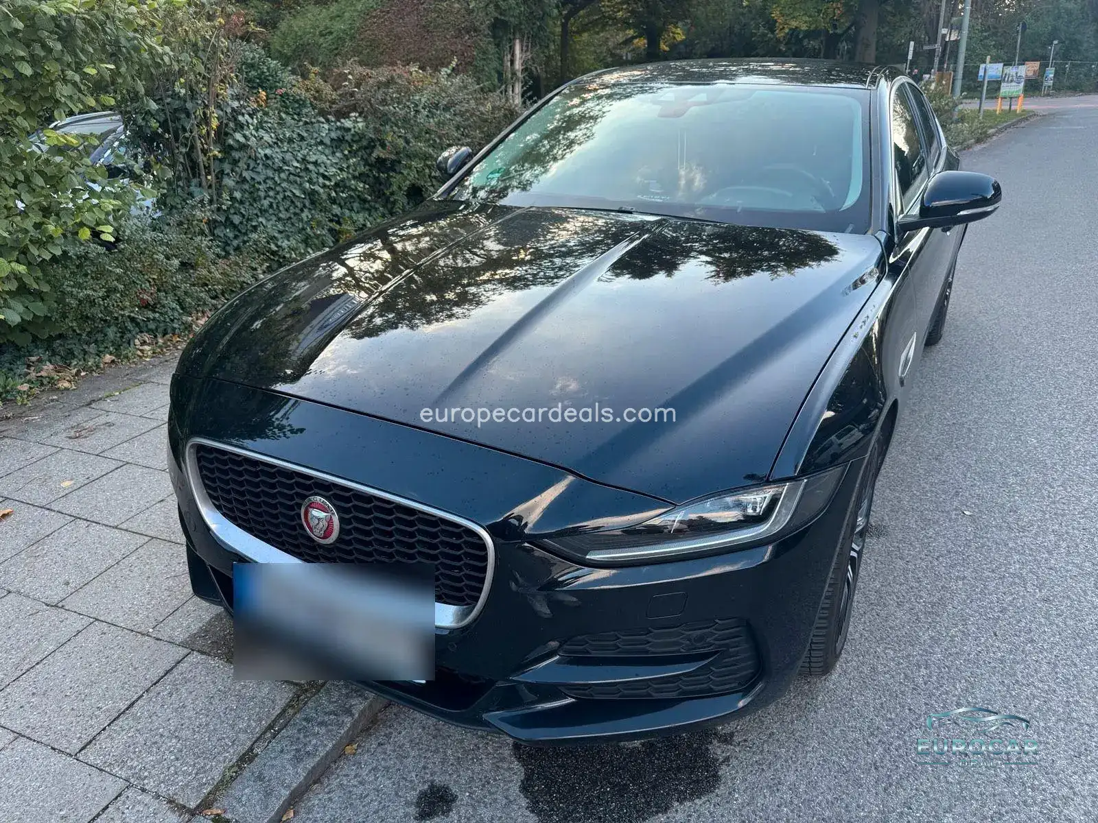 Jaguar XE