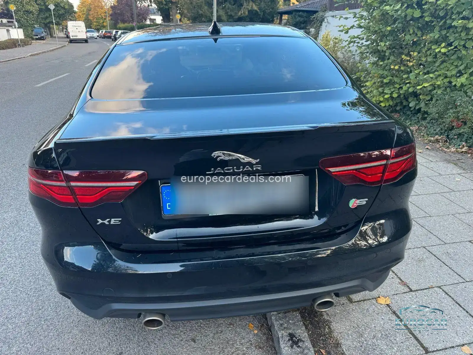 Jaguar XE