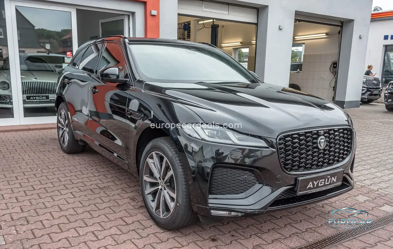 Jaguar F-Pace
