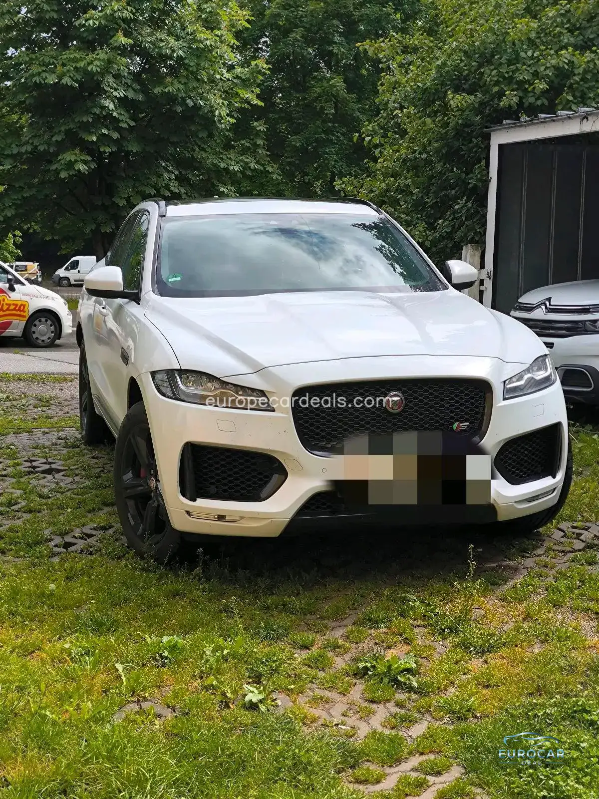 Jaguar F-Pace