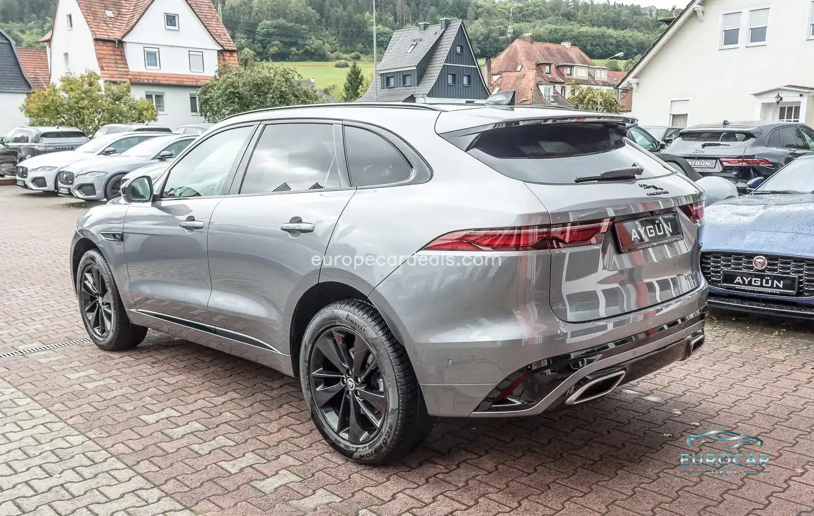 Jaguar F-Pace