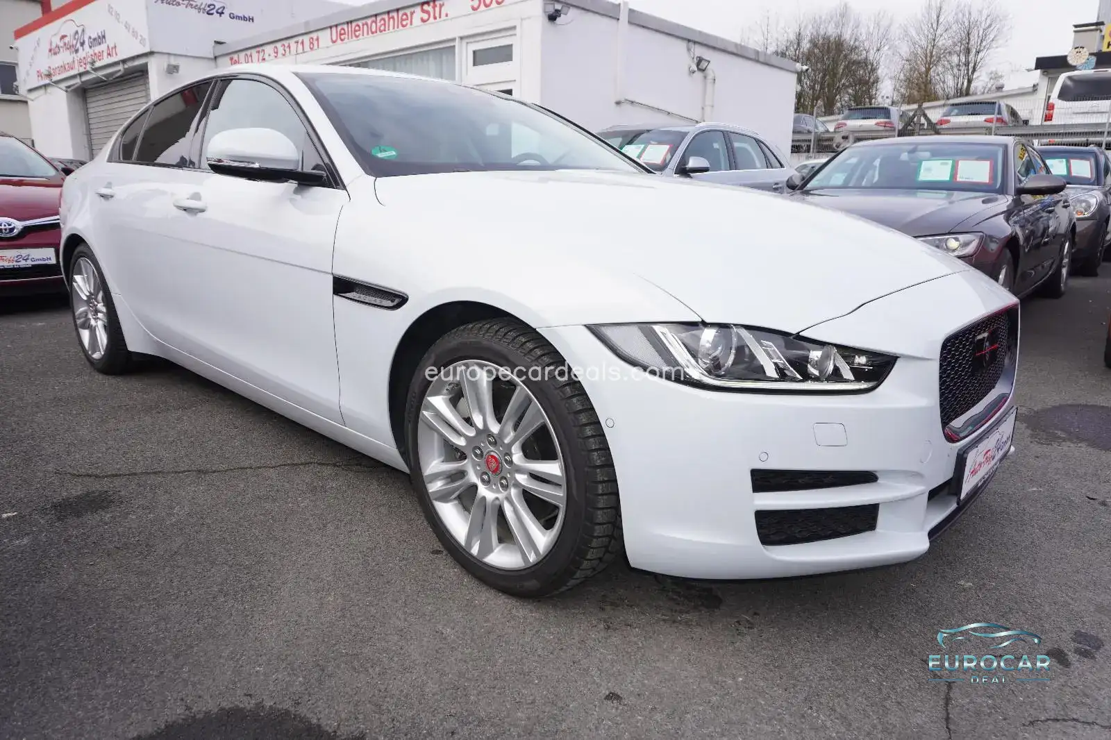 Jaguar XE