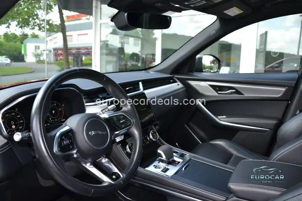 Jaguar F-Pace