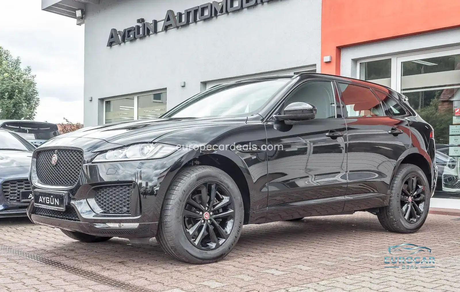 Jaguar F-Pace