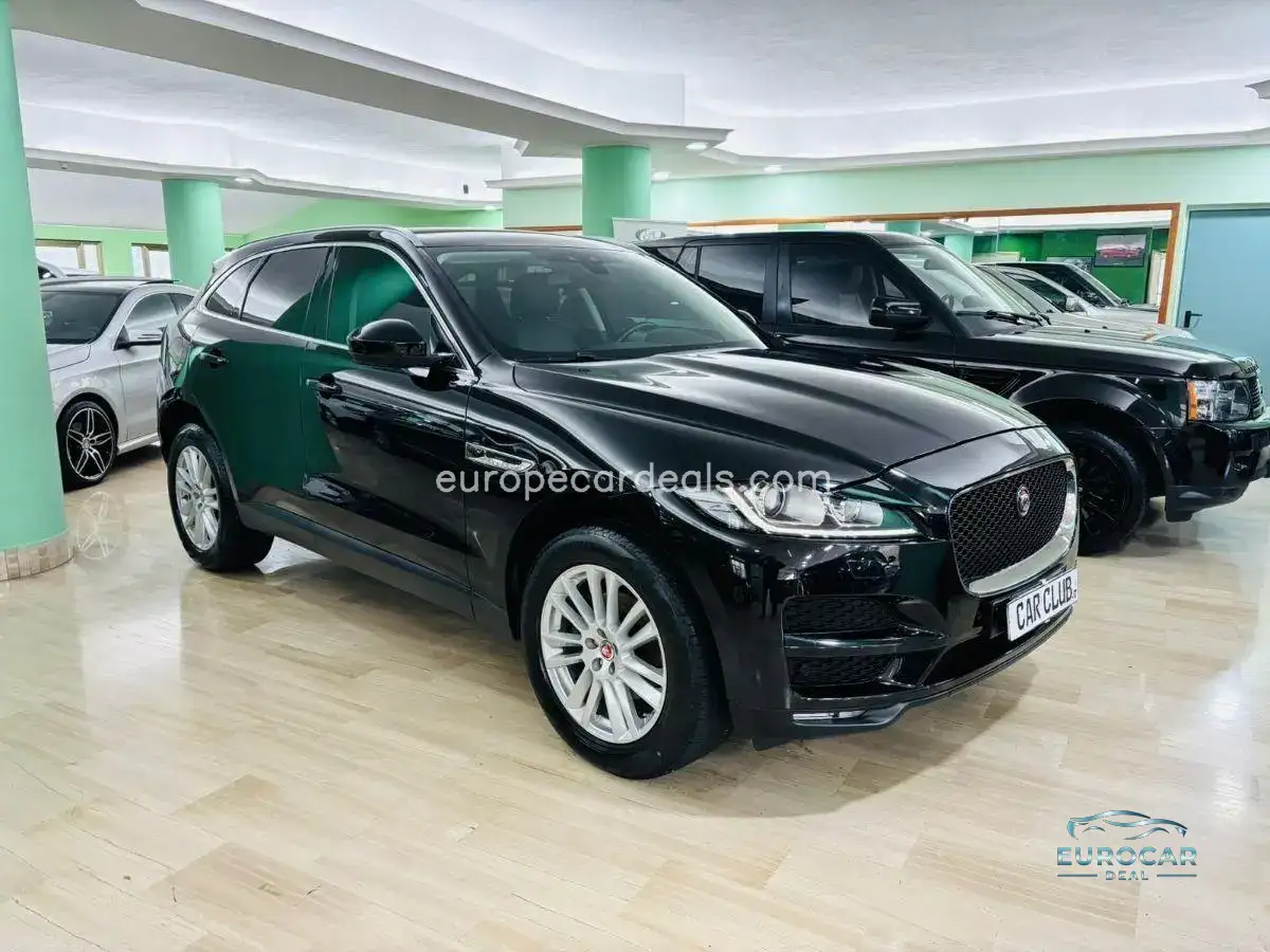 Jaguar F-Pace