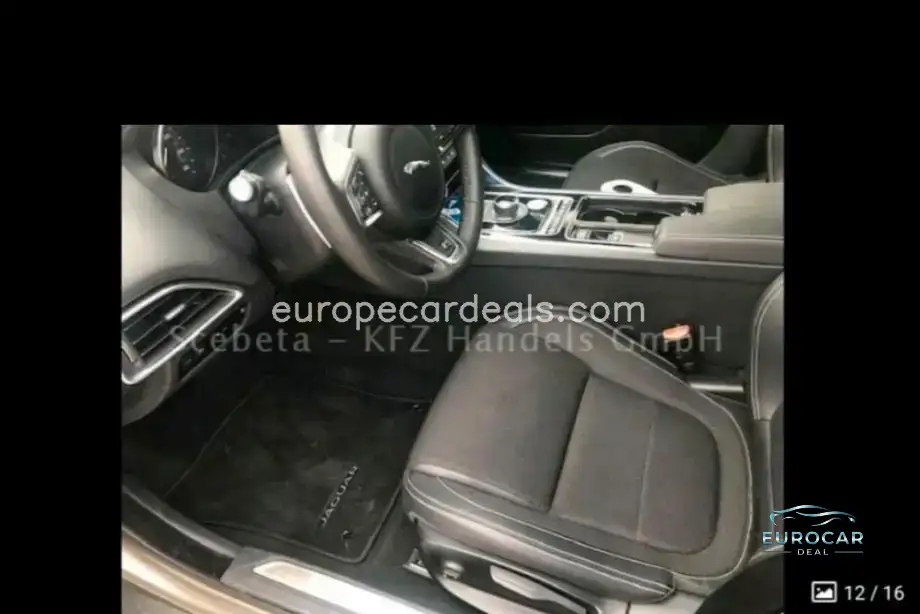 Jaguar XE