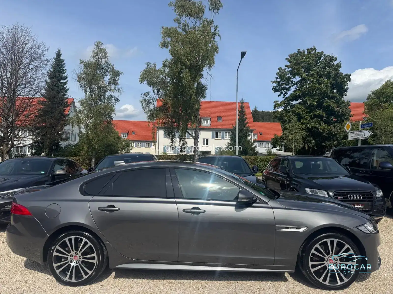 Jaguar XF
