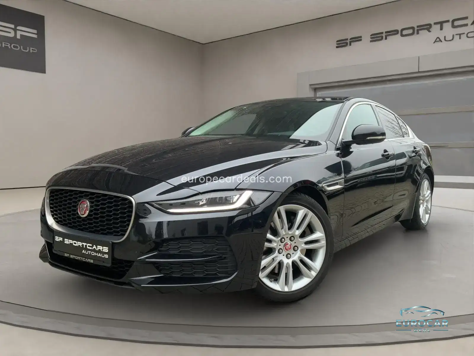 Jaguar XE