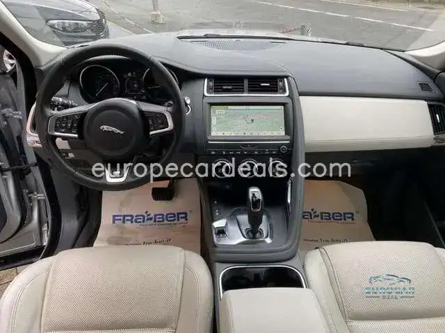 Jaguar E-Pace
