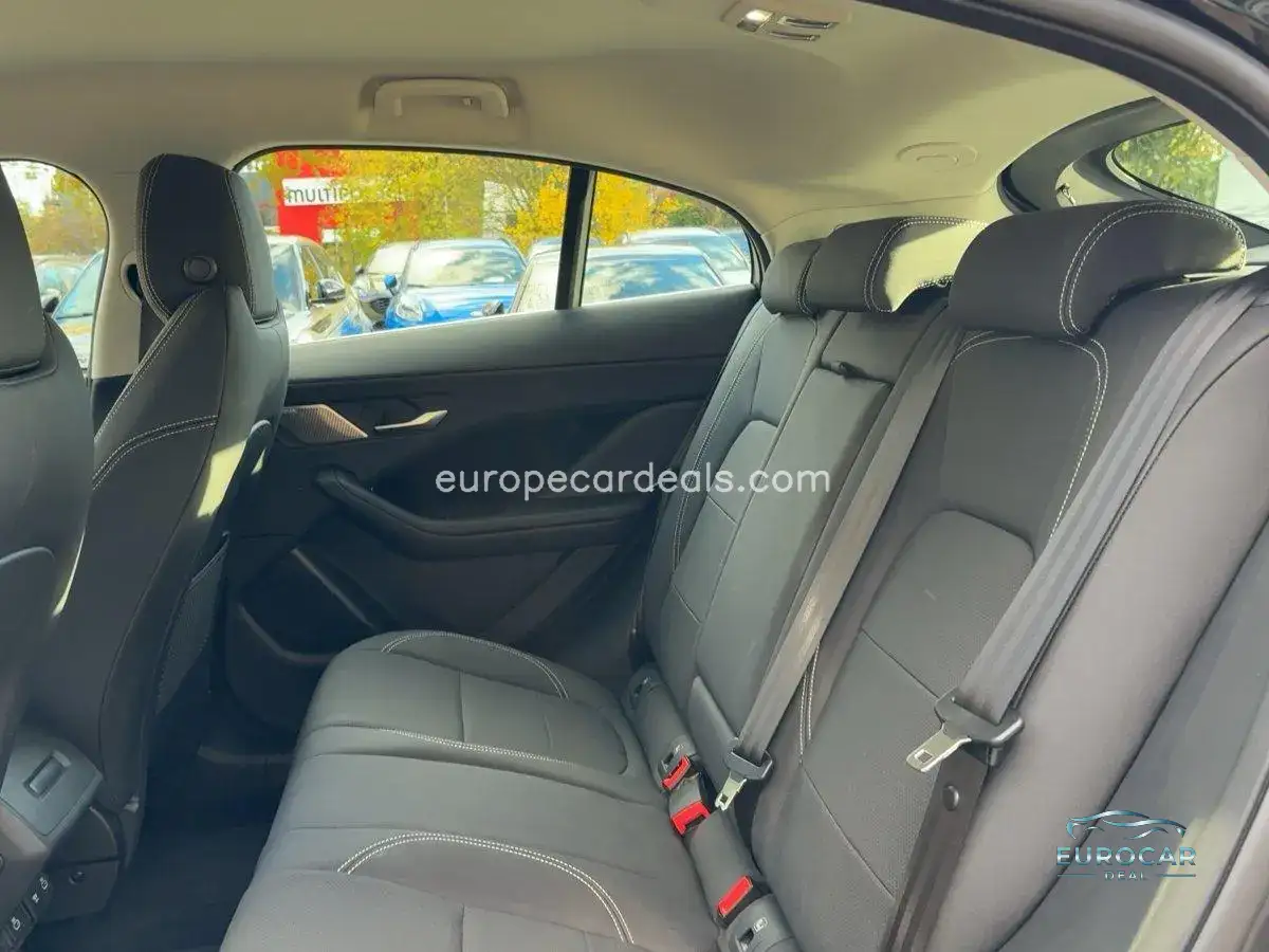 Jaguar I-Pace