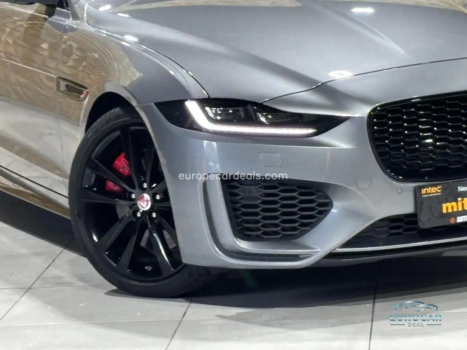Jaguar XE