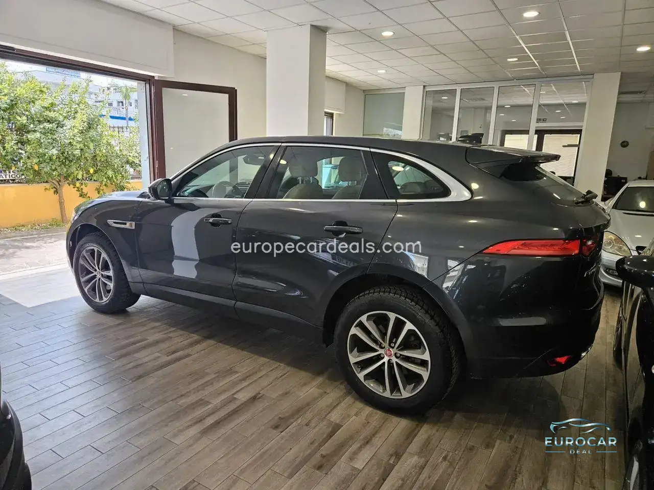 Jaguar F-Pace