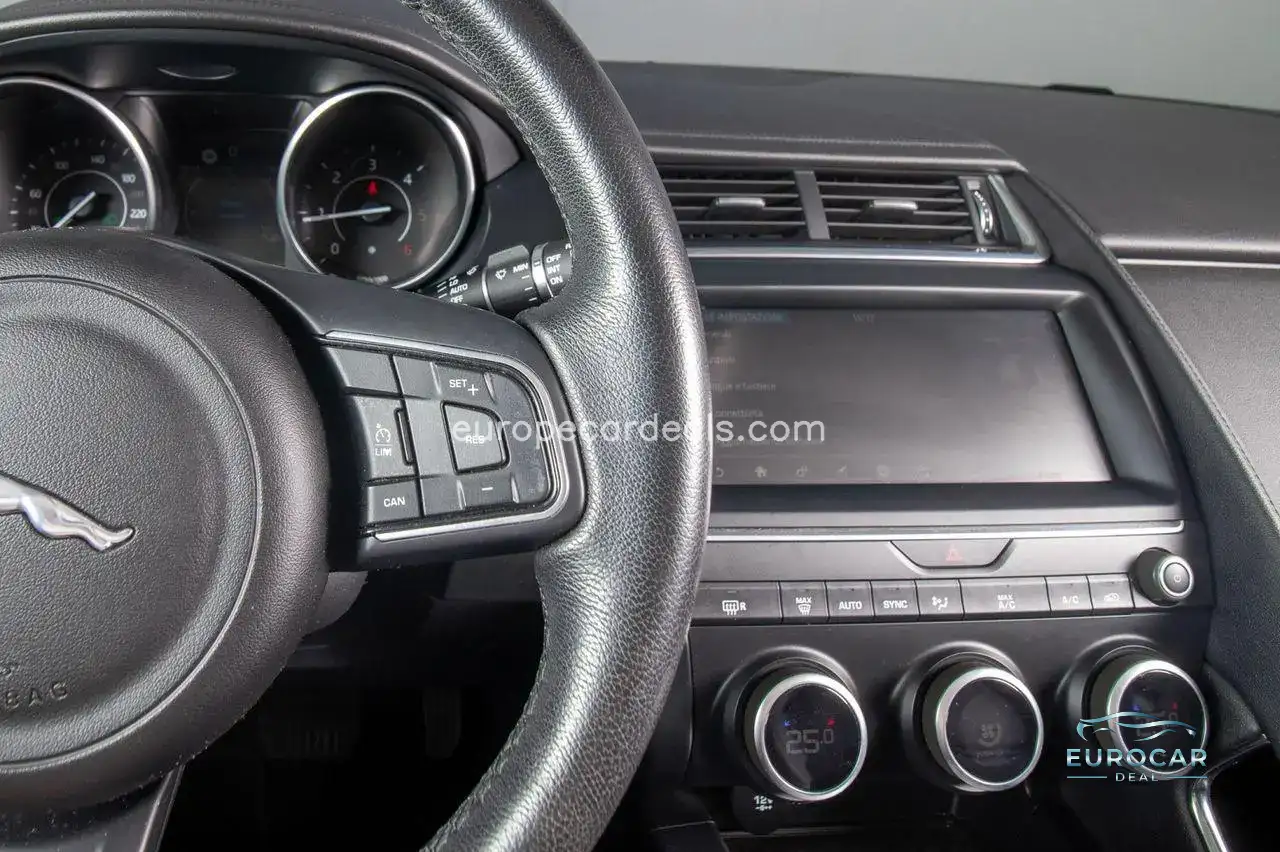 Jaguar E-Pace