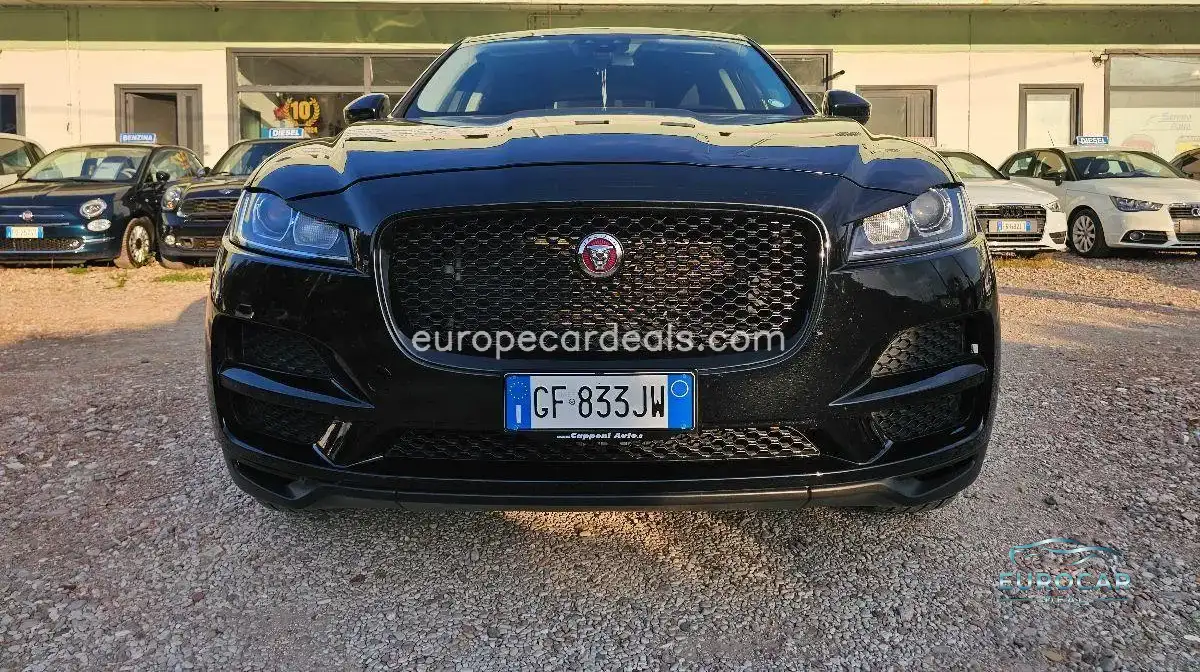 Jaguar F-Pace