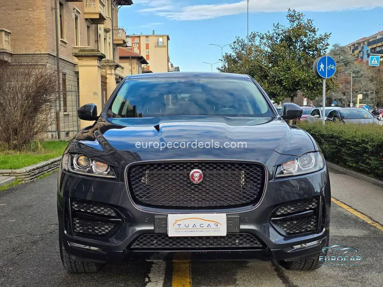 Jaguar F-Pace