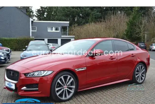Jaguar XE