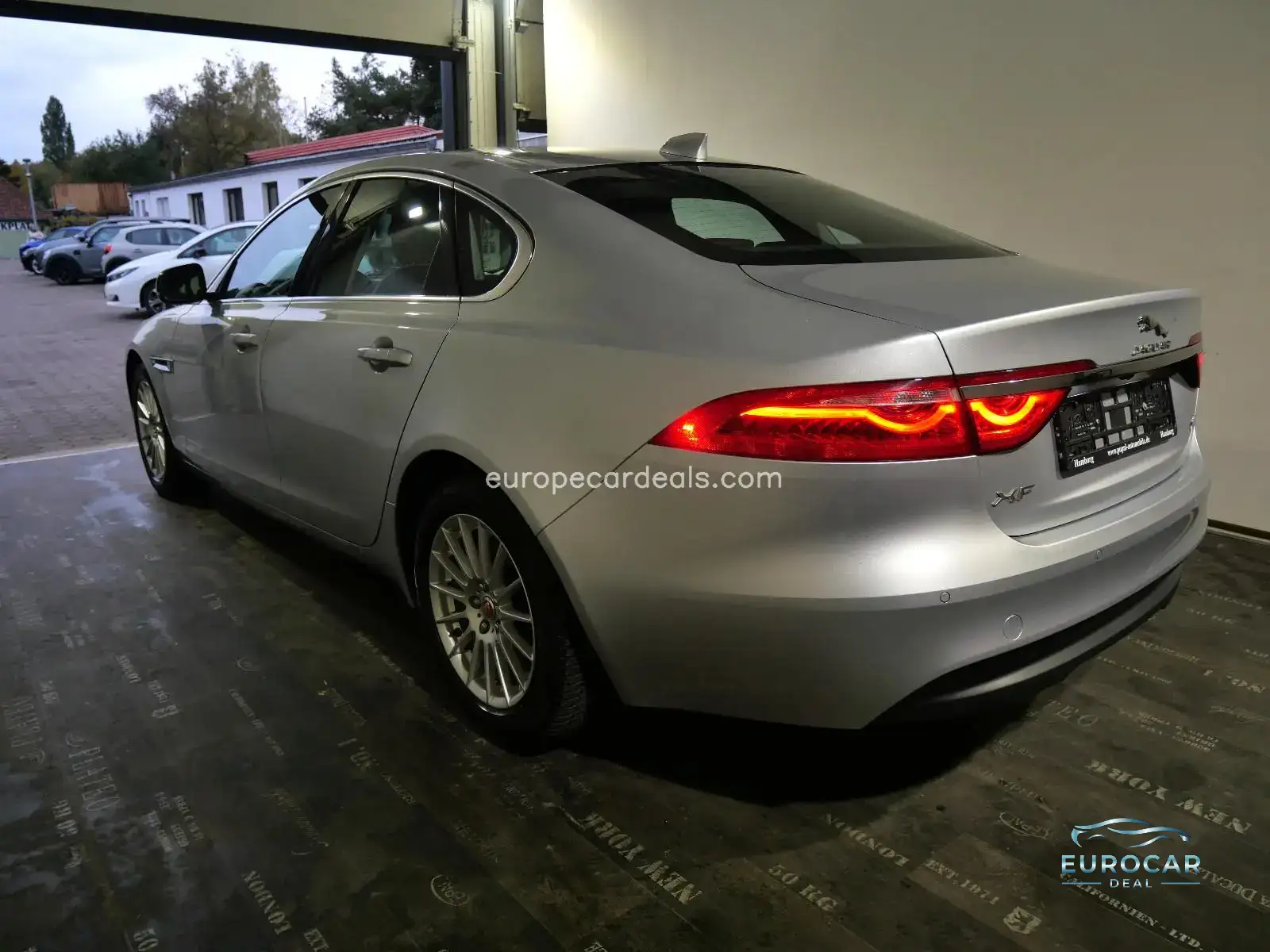 Jaguar XF