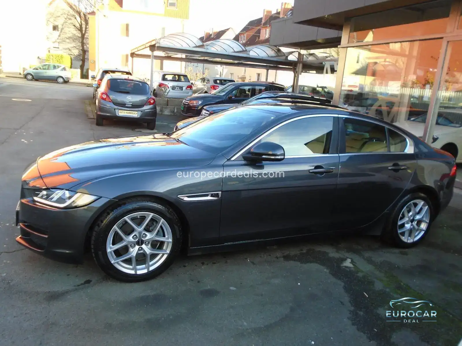 Jaguar XE