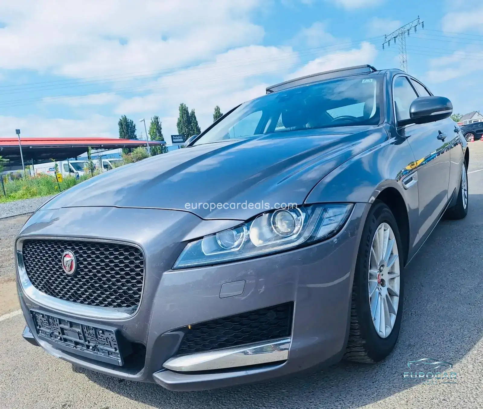 Jaguar XF