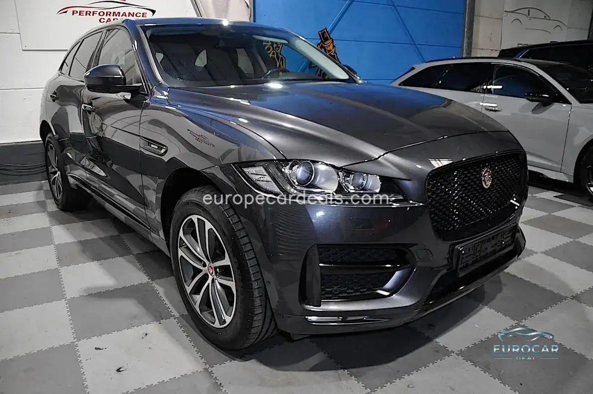 Jaguar F-Pace