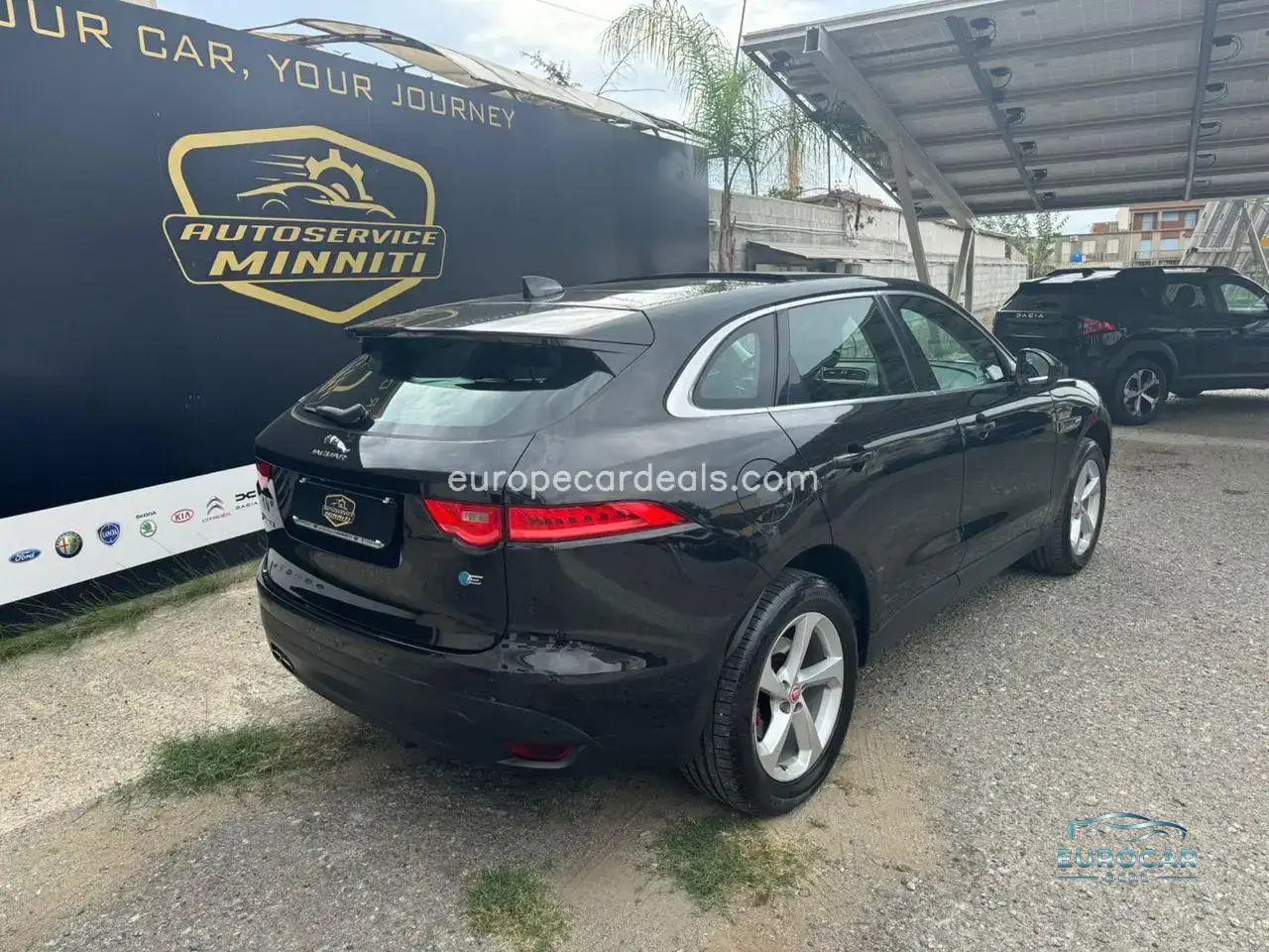 Jaguar F-Pace