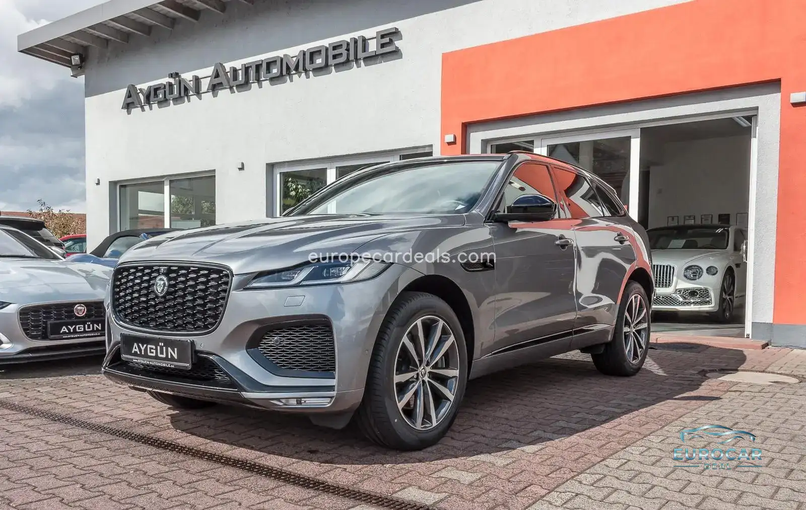 Jaguar F-Pace