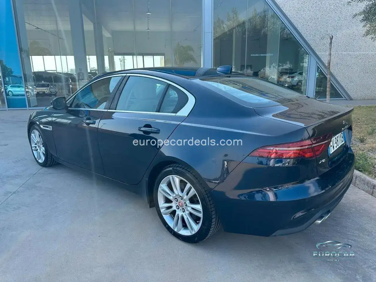 Jaguar XE