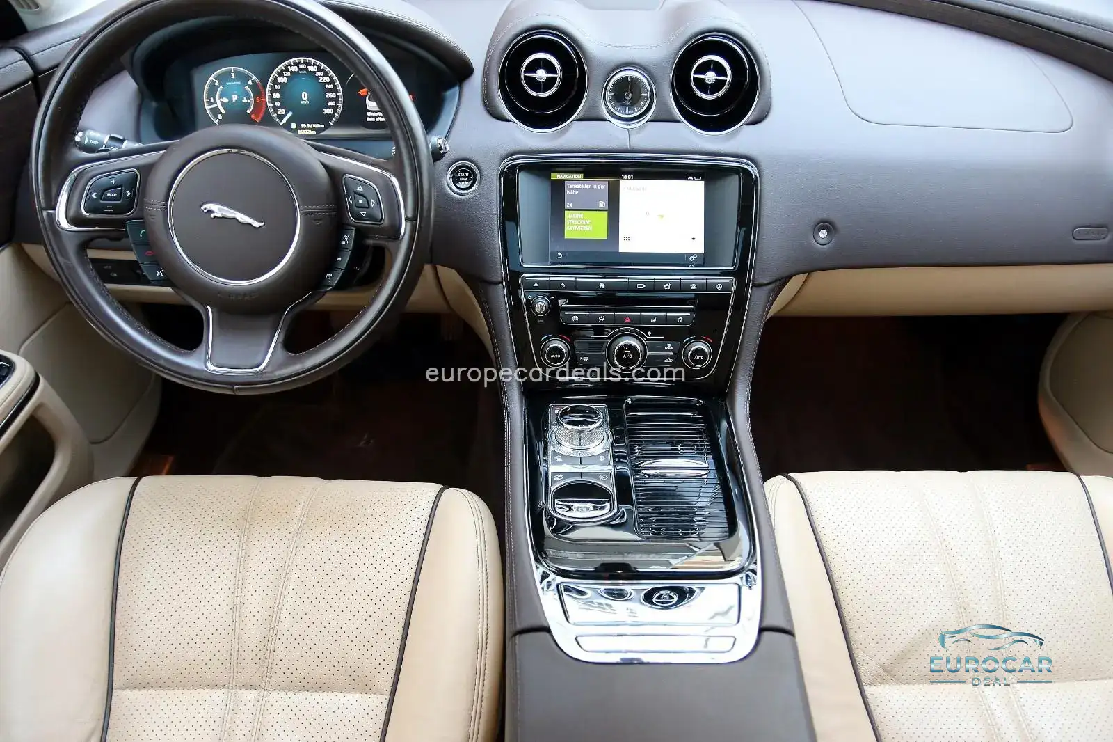 Jaguar XJ