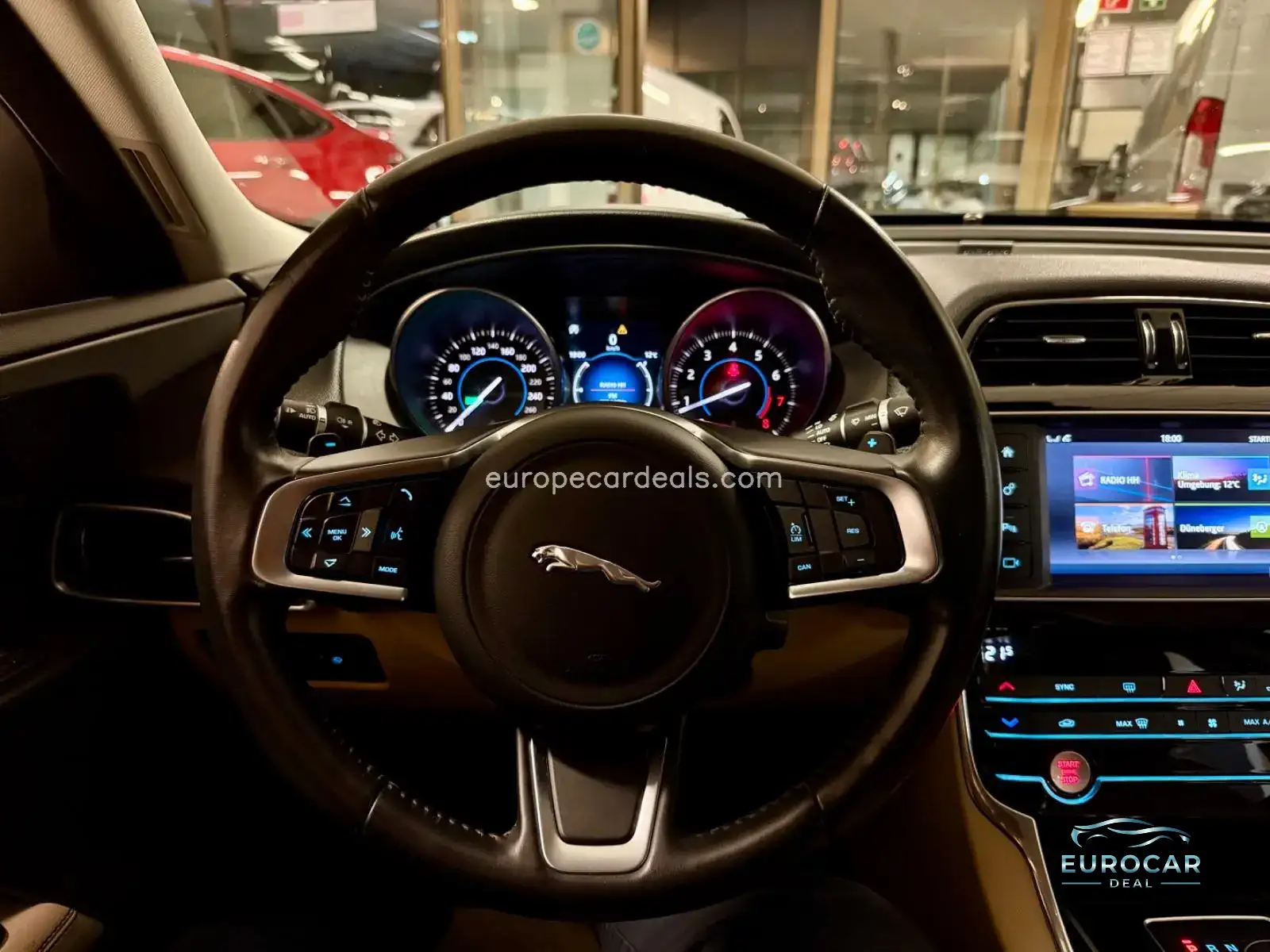 Jaguar XE